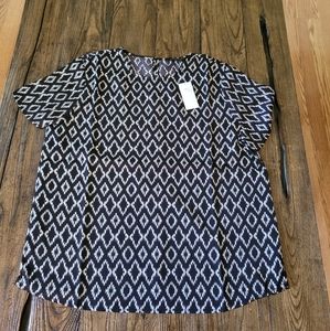 Banana Republic Factory NWT Medium Print Blouse Keyhole Neck